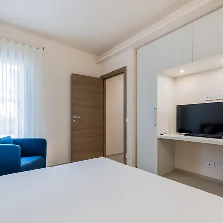 Dione Al Mare دونّالوكاتا