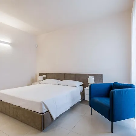 Dione Al Mare دونّالوكاتا