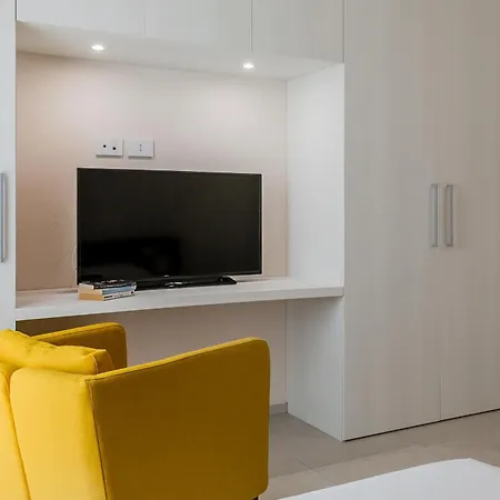 Dione Al Mare فيلة *